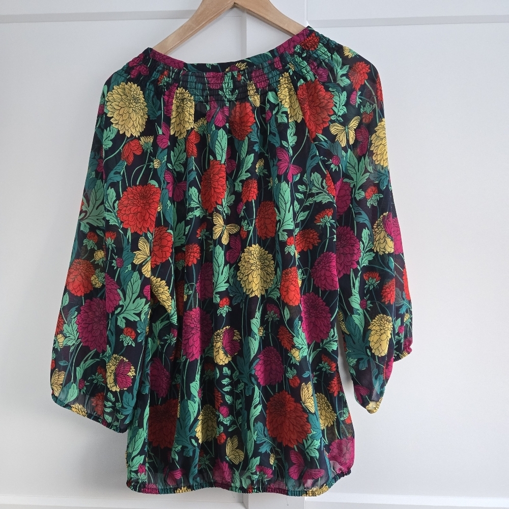 Banana Republic Smocked Floral Butterfly Womens Large Button Blouse Top - Picture 2 of 9